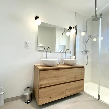 Neuve Climatisee Avec Piscine Chauffee